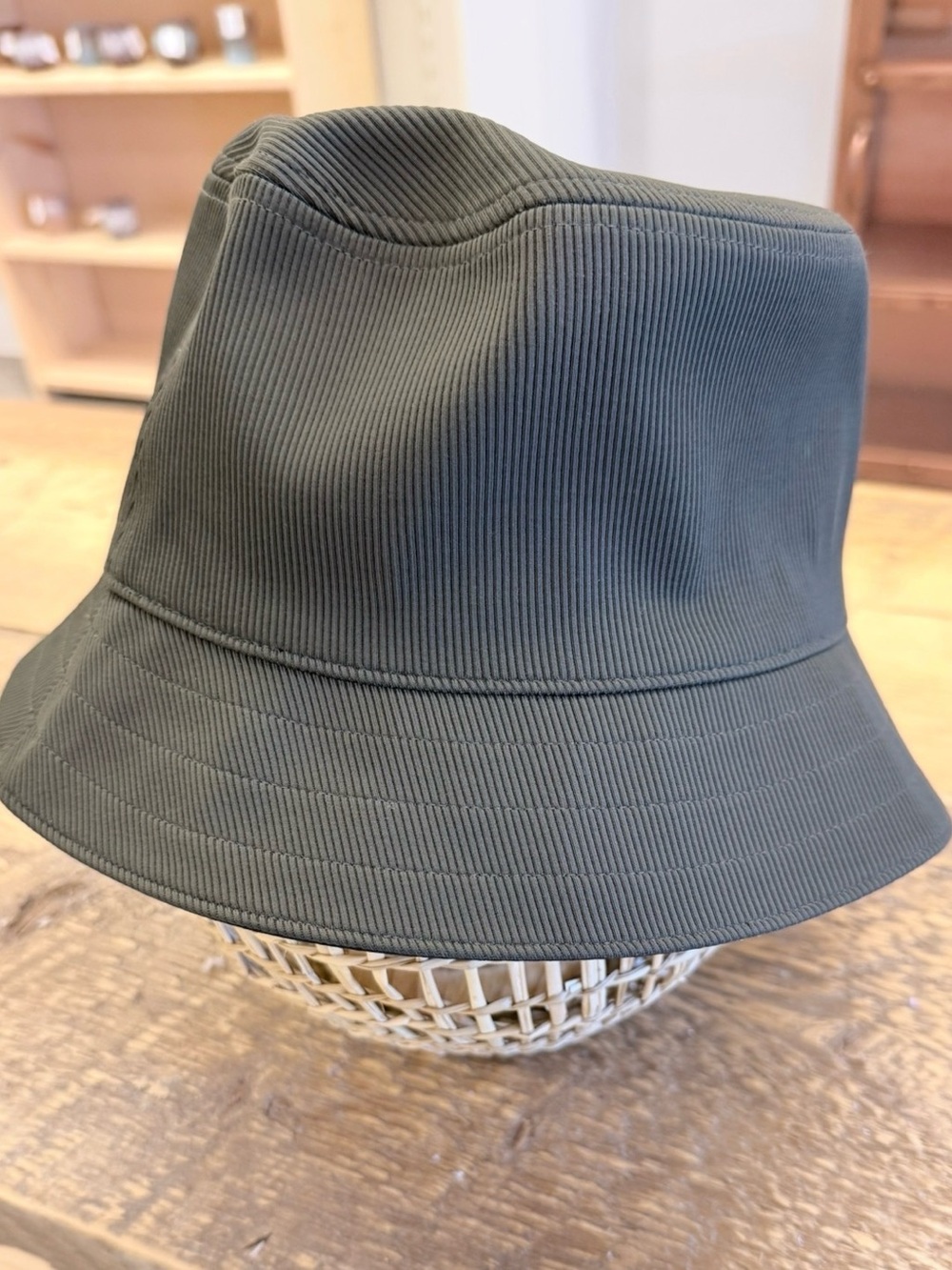 Lululemon Reversible Bucket Hat - Size M/L -NWT - Picture 12 of 16